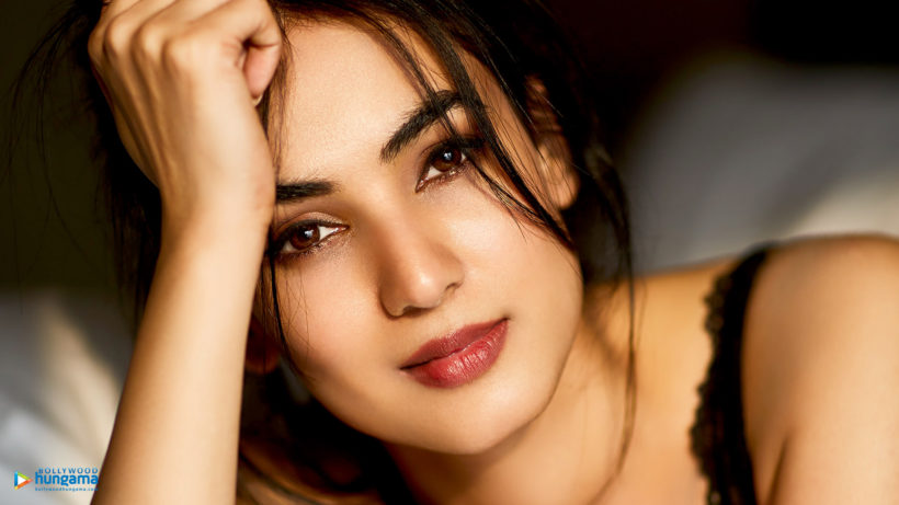 Sonal Chauhan Heats Up The Internet With Her Hotness