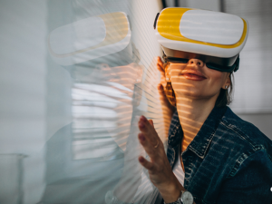 The Current Trends in Augmented Reality